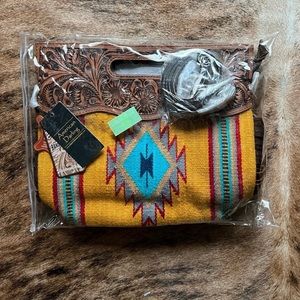 NWT American Darling Saddle Blanket Bag with Tooled Leather and Fringe